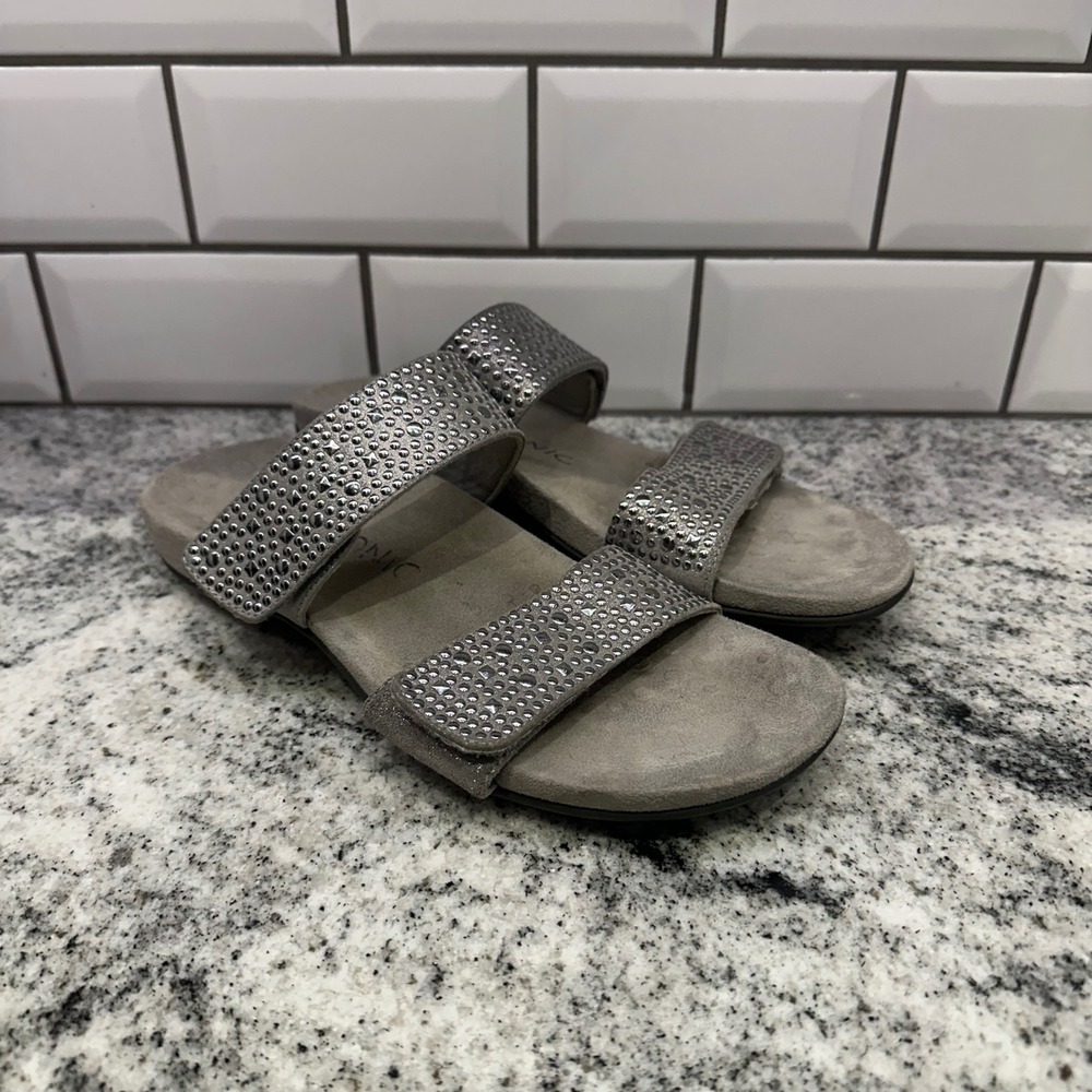 Vionic Womens 8 Samoa Slide‎ Sandals Gray Studded Adjustable Comfort Orthotic